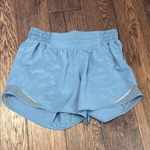 Blue lululemon discontinued Women's Athletic Shorts size 4 hotty hot 4 inch